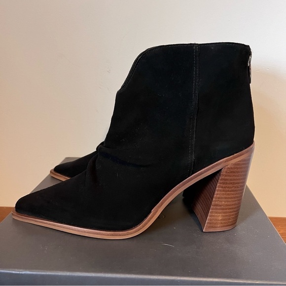 Vince Camuto Wenmina Black Suede Heel Pointed Modern Western Bootie NEW - Picture 6 of 14